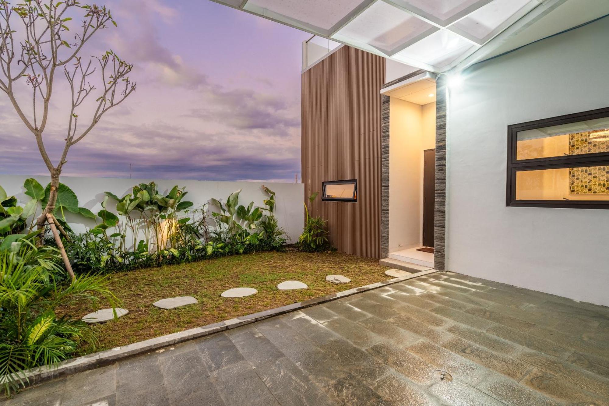 The Peak - 2br Luxury Hill Villa *