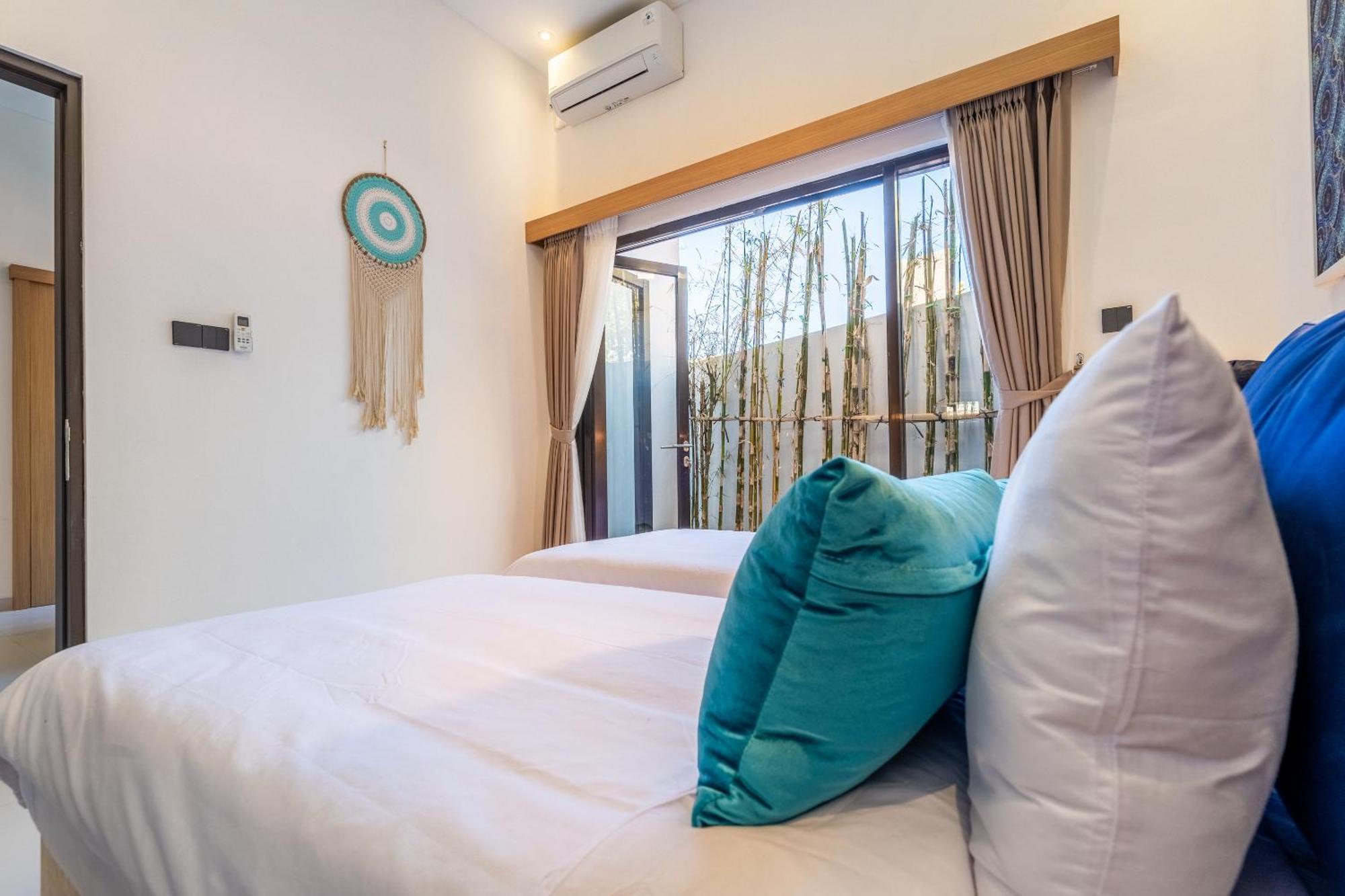 The Peak - 2br Luxury Hill Villa *